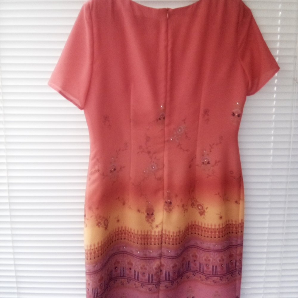 Dress - Picture 2 of 3